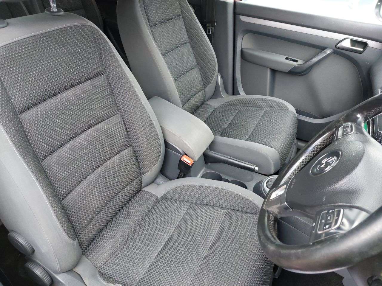 2012 VOLKSWAGEN TOURAN 2012 VOLKSWAGEN TOURAN