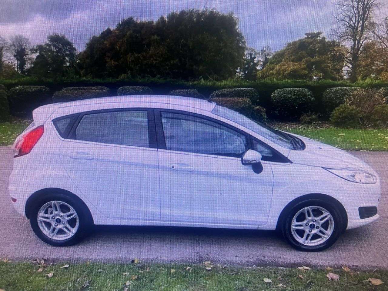 A 2013 FORD FIESTA 1.0 Zetec Hatchback 5dr Petrol Manual Euro 5 (s/s) (80 ps) SERVICE HISTORY. A 2013 FORD FIESTA 1.0 Zetec Hatchback 5dr Petrol Manual Euro 5 (s/s) (80 ps) SERVICE HISTORY.