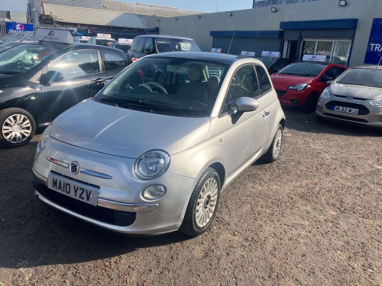 A 2010 FIAT 500 1.2 Lounge Hatchback 3dr Petrol Manual Euro 5 (s/s) (69 bhp) A 2010 FIAT 500 1.2 Lounge Hatchback 3dr Petrol Manual Euro 5 (s/s) (69 bhp)