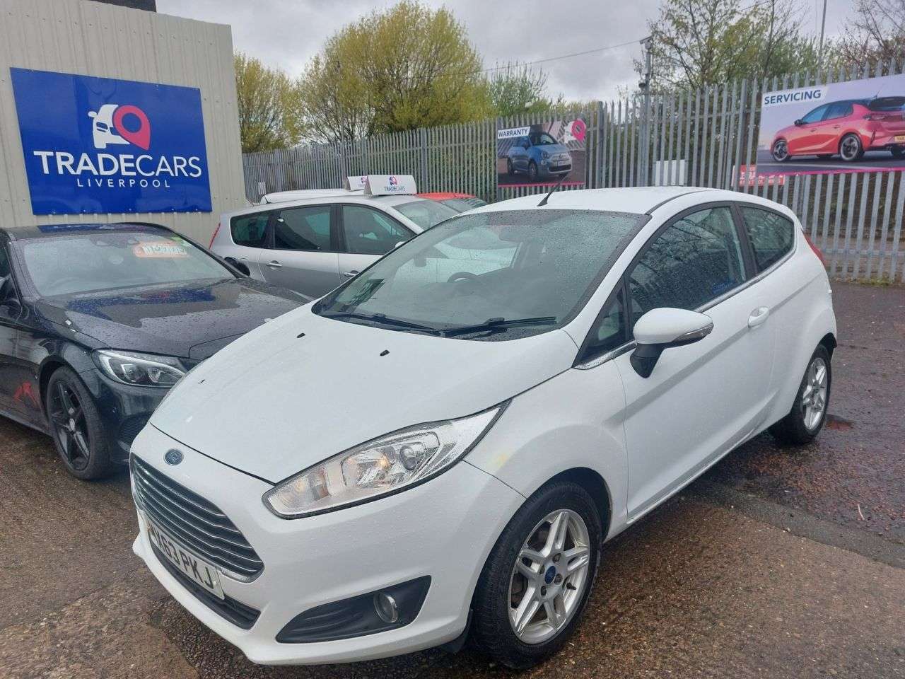A 2013 FORD FIESTA 1.25 Zetec Hatchback 3dr Petrol Manual Euro 5 (82 ps) ..SERVICE HISTORY...I A 2013 FORD FIESTA 1.25 Zetec Hatchback 3dr Petrol Manual Euro 5 (82 ps) ..SERVICE HISTORY...I
