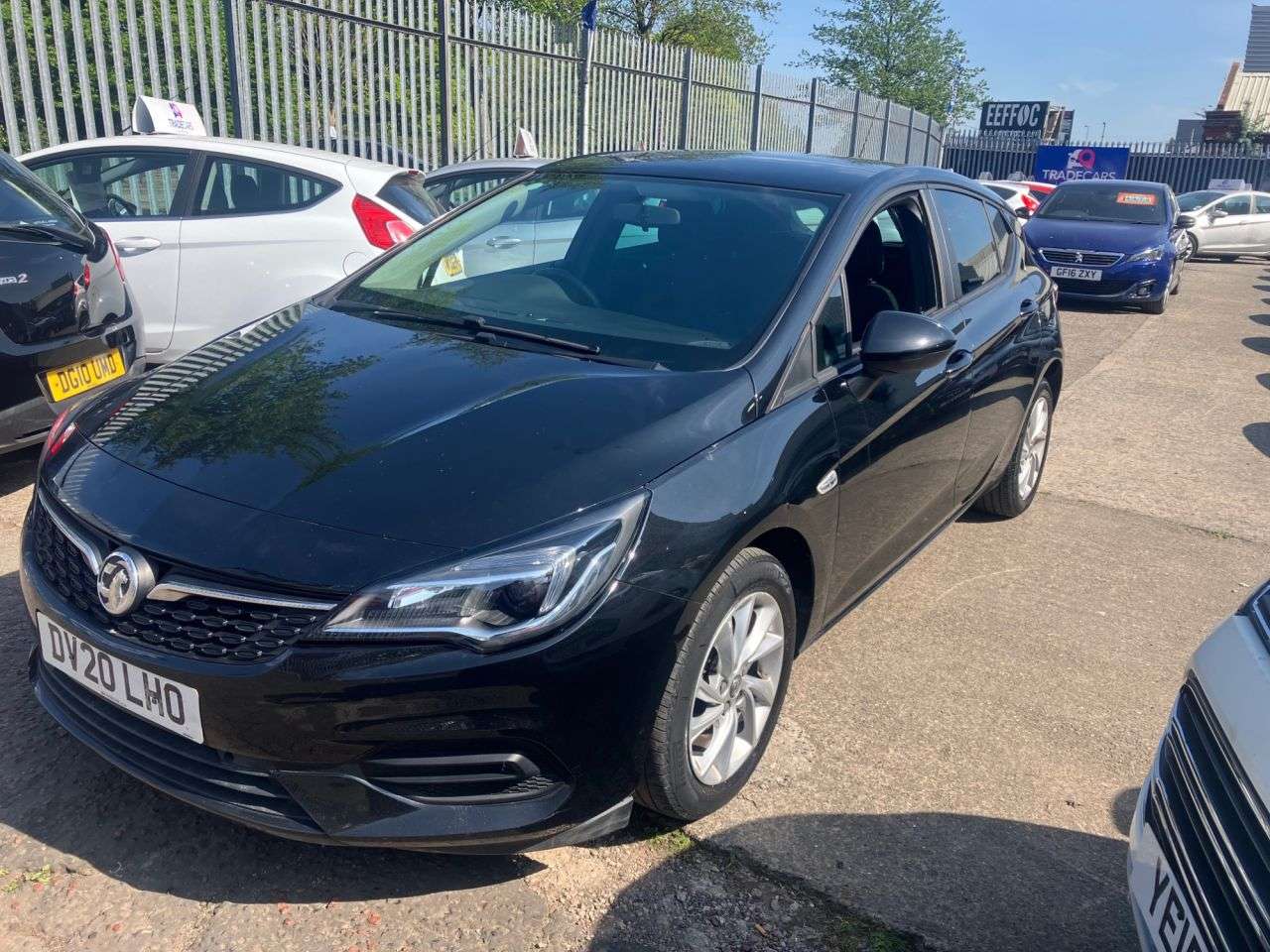 A 2020 VAUXHALL ASTRA 1.5 Turbo D Business Edition Nav Hatchback 5dr Diesel Manual Euro 6 (s/s) ( A 2020 VAUXHALL ASTRA 1.5 Turbo D Business Edition Nav Hatchback 5dr Diesel Manual Euro 6 (s/s) (