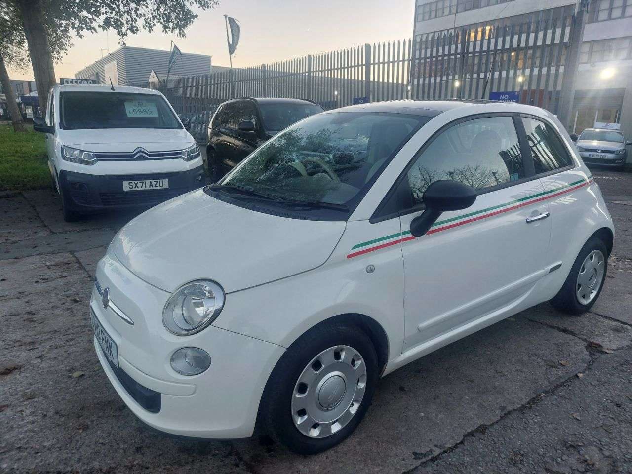 A 2010 FIAT 500 1.2 Pop Hatchback 3dr Petrol Manual Euro 5 (s/s) (69 bhp) ..SERVICE HISTORY A 2010 FIAT 500 1.2 Pop Hatchback 3dr Petrol Manual Euro 5 (s/s) (69 bhp) ..SERVICE HISTORY