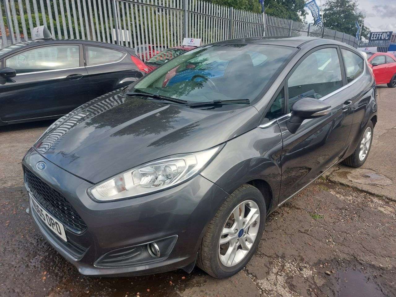 A 2015 FORD FIESTA 1.0T EcoBoost Zetec Hatchback 3dr Petrol Manual Euro 6 (s/s) (100 ps) A 2015 FORD FIESTA 1.0T EcoBoost Zetec Hatchback 3dr Petrol Manual Euro 6 (s/s) (100 ps)