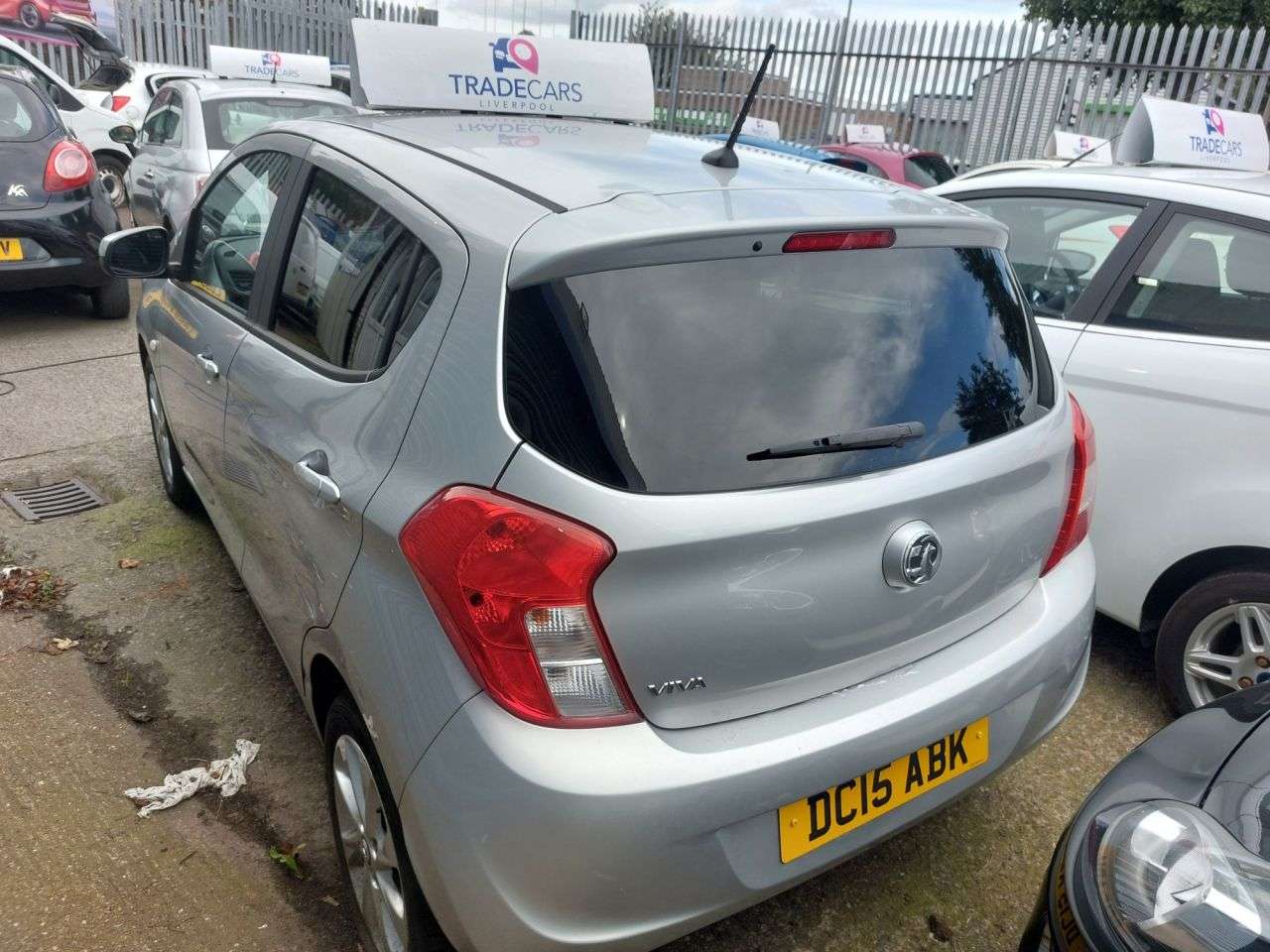 A 2015 VAUXHALL VIVA 1.0i SL Hatchback 5dr Petrol Manual Euro 6 (75 ps) ..SERVICE HISTORY...IDEA A 2015 VAUXHALL VIVA 1.0i SL Hatchback 5dr Petrol Manual Euro 6 (75 ps) ..SERVICE HISTORY...IDEA