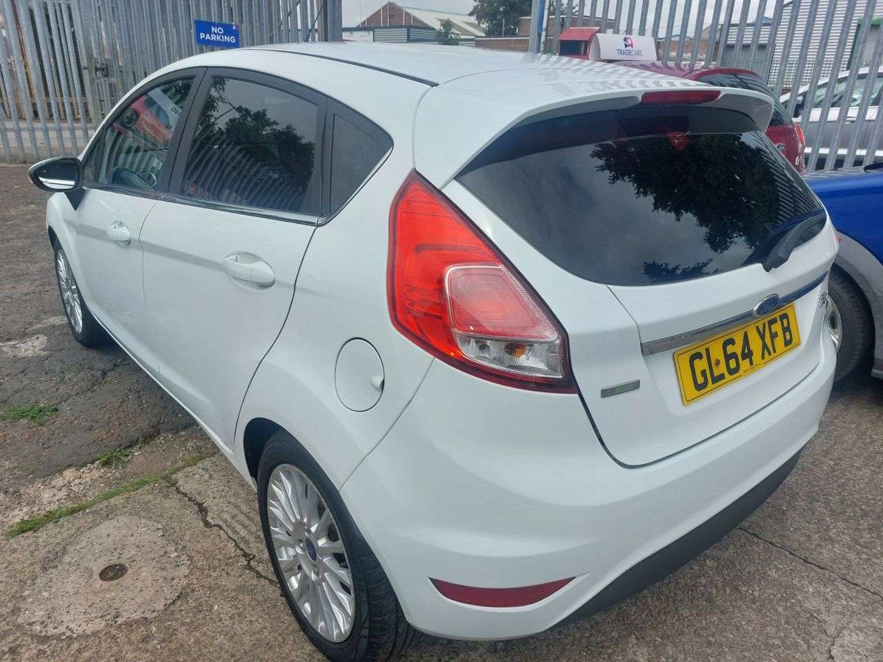 A 2014 FORD FIESTA 1.0T EcoBoost Titanium Hatchback 5dr Petrol Manual Euro 5 (s/s) (100 ps) SE A 2014 FORD FIESTA 1.0T EcoBoost Titanium Hatchback 5dr Petrol Manual Euro 5 (s/s) (100 ps) SE