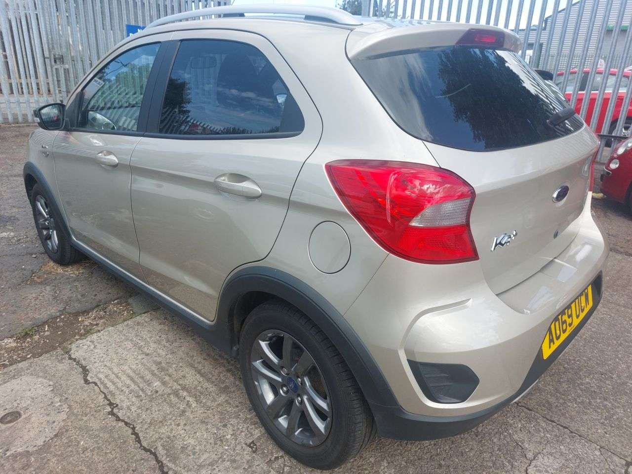 A 2019 FORD KA+ 1.2 Ti-VCT Active Hatchback 5dr Petrol Manual Euro 6 (s/s) (85 ps) ......SE A 2019 FORD KA+ 1.2 Ti-VCT Active Hatchback 5dr Petrol Manual Euro 6 (s/s) (85 ps) ......SE