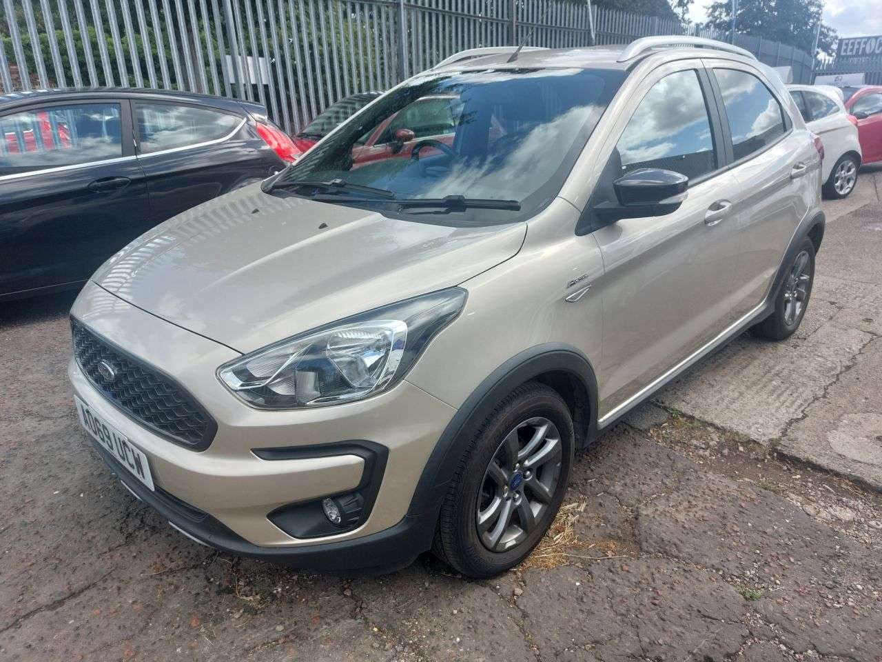 A 2019 FORD KA+ 1.2 Ti-VCT Active Hatchback 5dr Petrol Manual Euro 6 (s/s) (85 ps) ......SE A 2019 FORD KA+ 1.2 Ti-VCT Active Hatchback 5dr Petrol Manual Euro 6 (s/s) (85 ps) ......SE