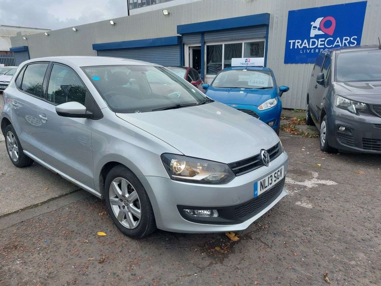 A 2013 VOLKSWAGEN POLO 1.4 Match Edition Hatchback 5dr Petrol Manual Euro 5 (85 ps) ........SERVIC A 2013 VOLKSWAGEN POLO 1.4 Match Edition Hatchback 5dr Petrol Manual Euro 5 (85 ps) ........SERVIC