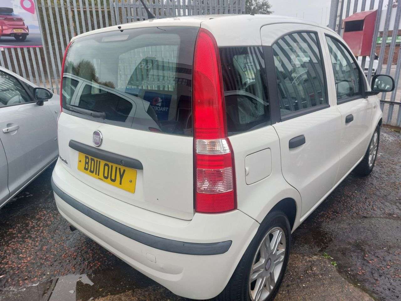 2011 FIAT PANDA 2011 FIAT PANDA