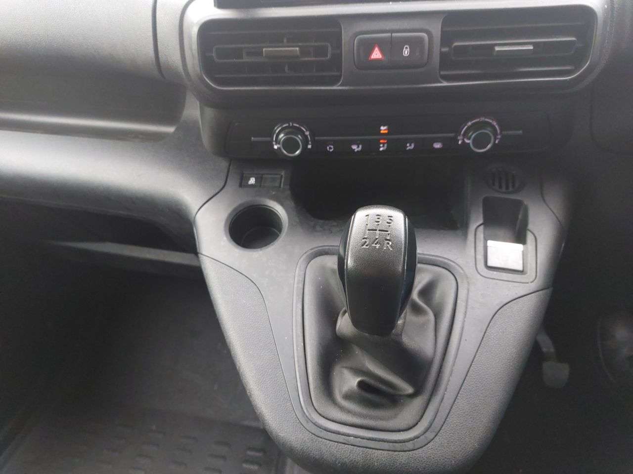 2019 PEUGEOT PARTNER 2019 PEUGEOT PARTNER