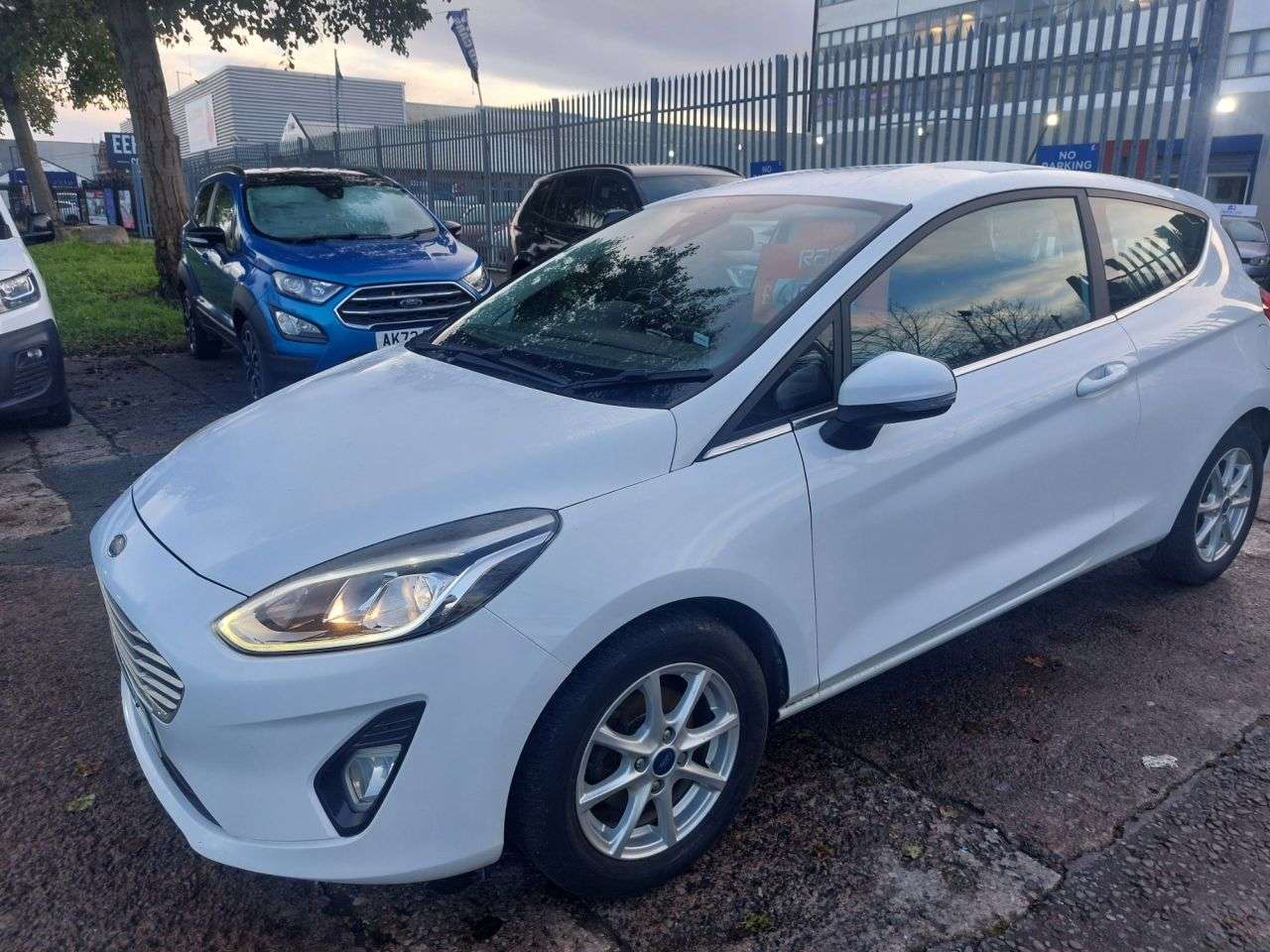 A 2018 FORD FIESTA 1.1 Ti-VCT Zetec Hatchback 3dr Petrol Manual Euro 6 (s/s) (85 ps) SERVICE H A 2018 FORD FIESTA 1.1 Ti-VCT Zetec Hatchback 3dr Petrol Manual Euro 6 (s/s) (85 ps) SERVICE H
