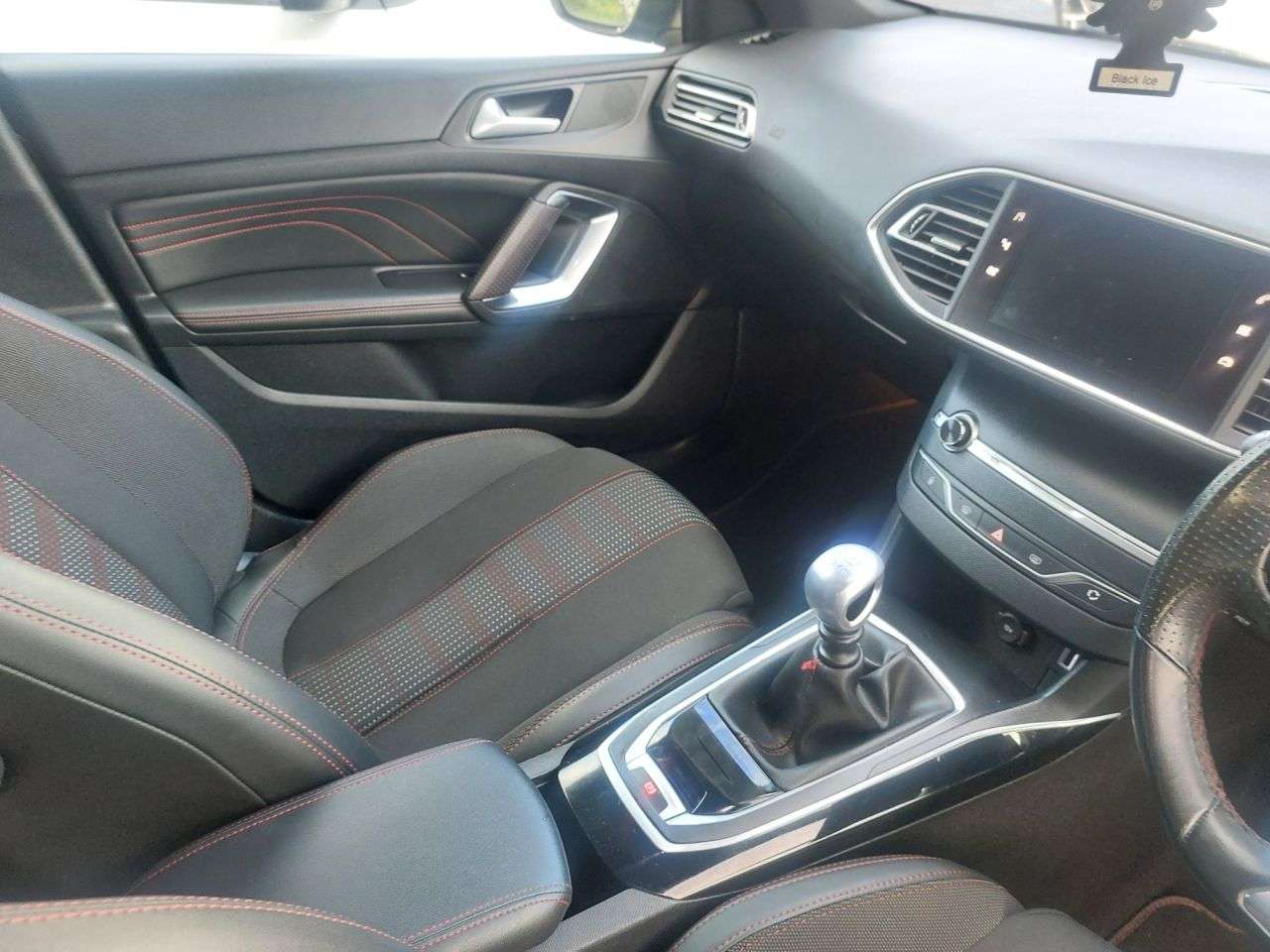 2018 PEUGEOT 308 2018 PEUGEOT 308