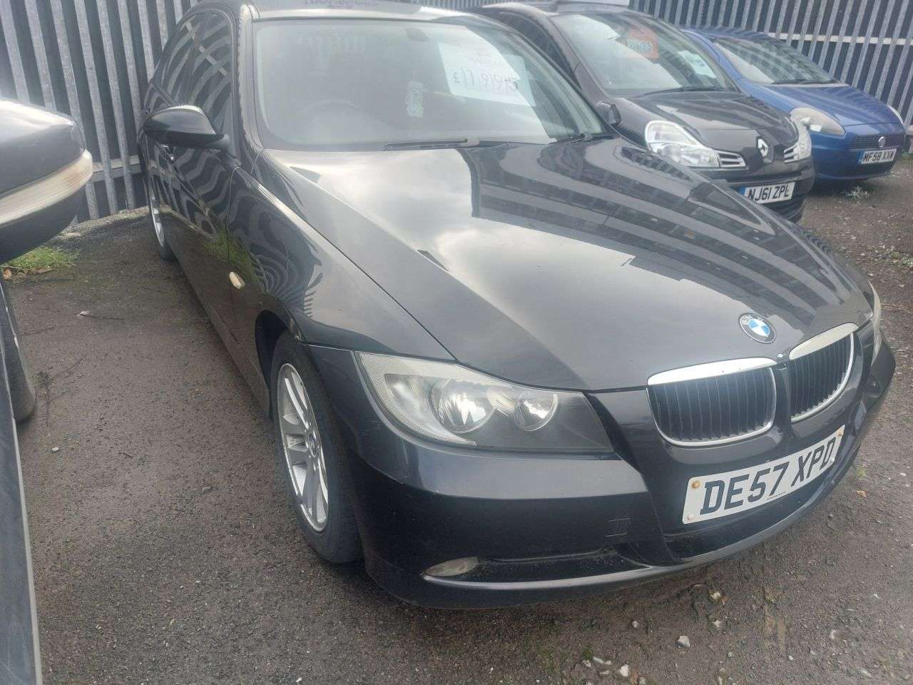 A 2007 BMW 3 SERIES 2.0 318d SE Saloon 4dr Diesel Manual Euro 4 (122 ps) SERVICE HISTORY....LOW A 2007 BMW 3 SERIES 2.0 318d SE Saloon 4dr Diesel Manual Euro 4 (122 ps) SERVICE HISTORY....LOW