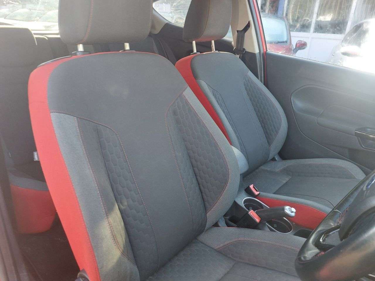 2015 FORD FIESTA 2015 FORD FIESTA