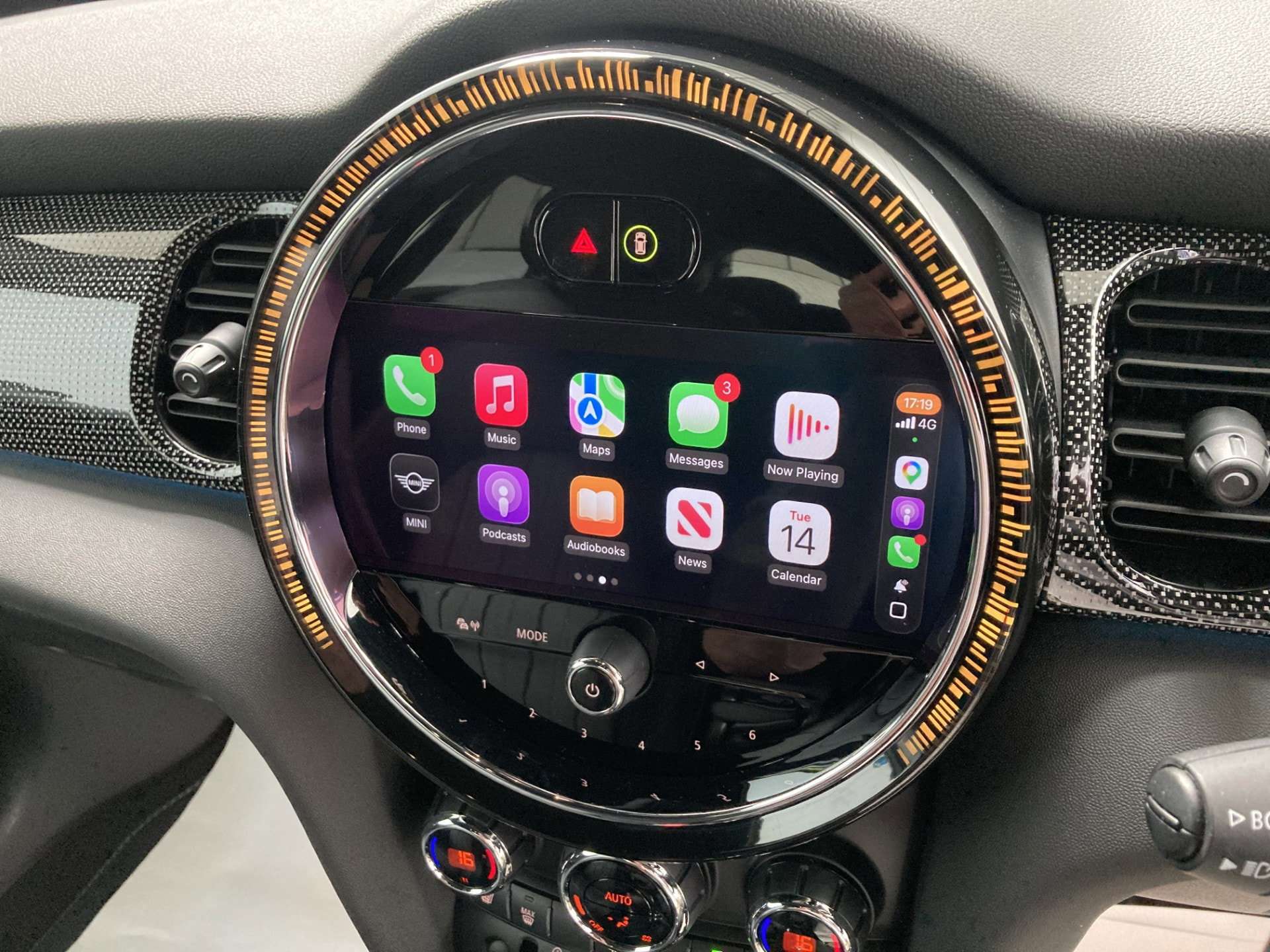 A 2023 MINI HATCH 1.5 Cooper Exclusive Hatchback 5dr Petrol Steptronic Euro 6 (s/s) (136 ps) A 2023 MINI HATCH 1.5 Cooper Exclusive Hatchback 5dr Petrol Steptronic Euro 6 (s/s) (136 ps)