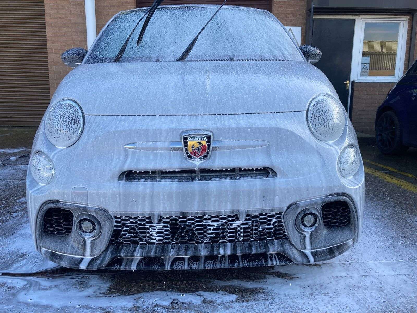2022 ABARTH 595 2022 ABARTH 595