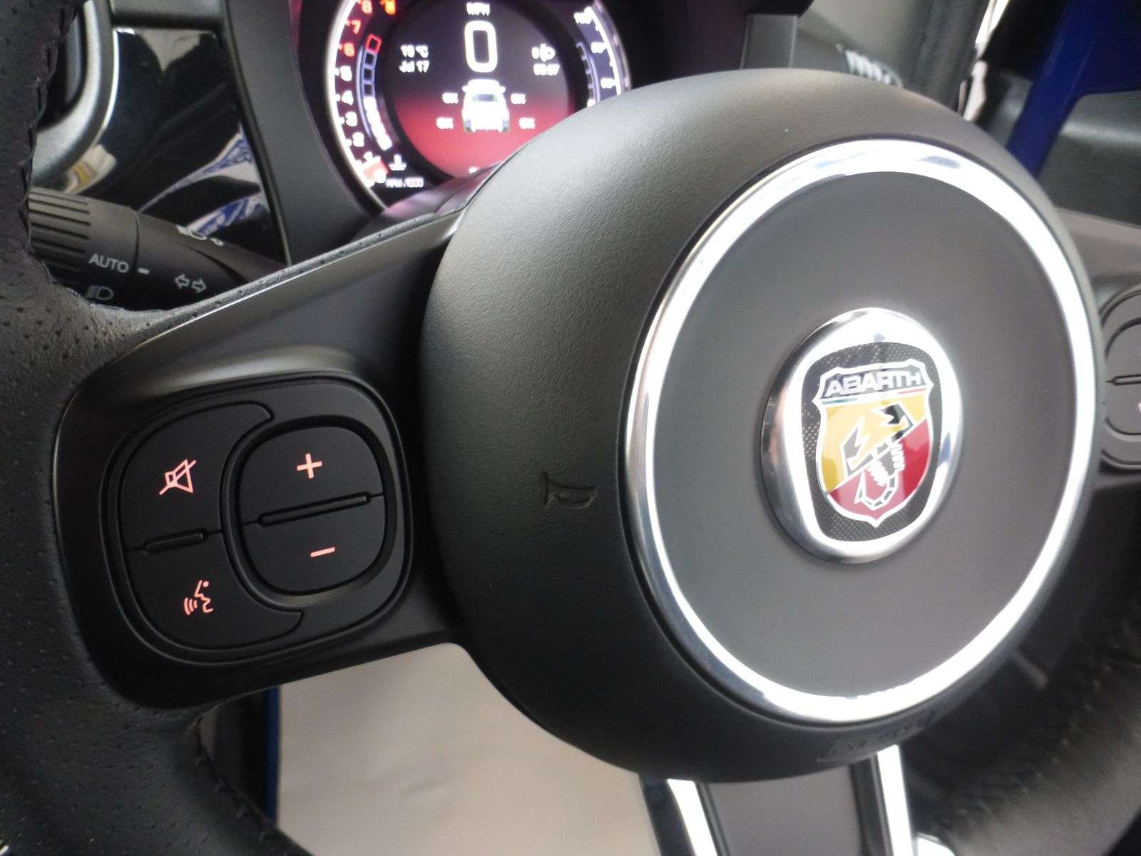 2020 ABARTH 595 2020 ABARTH 595