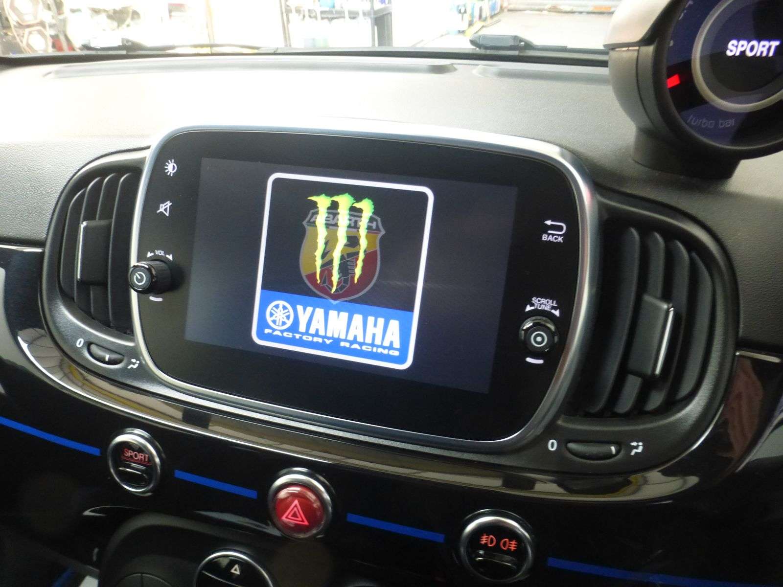 2020 ABARTH 595 2020 ABARTH 595