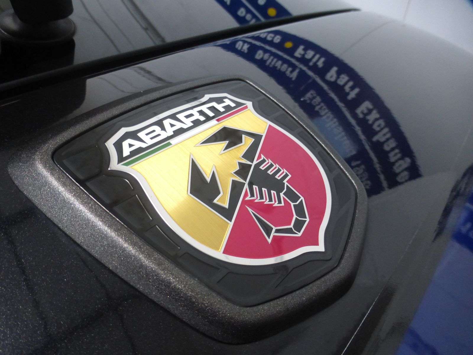 2020 ABARTH 595 2020 ABARTH 595