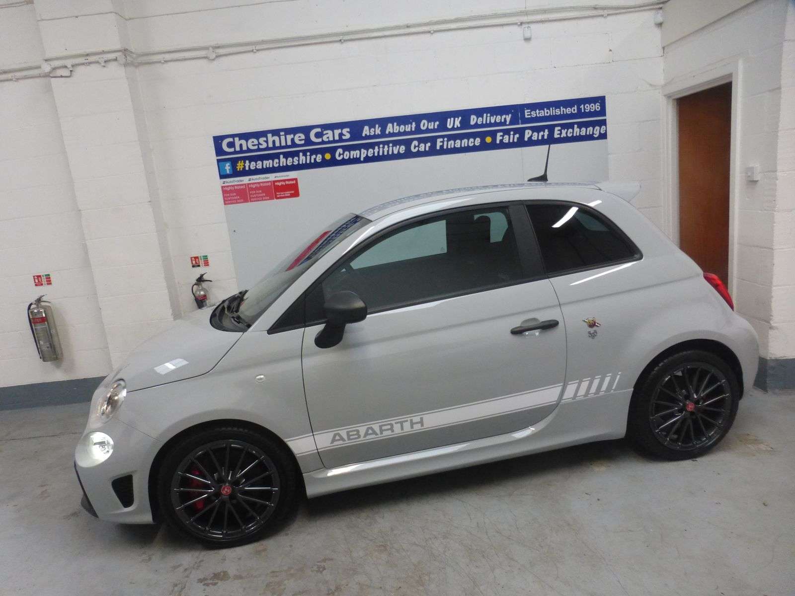 2022 ABARTH 595 2022 ABARTH 595