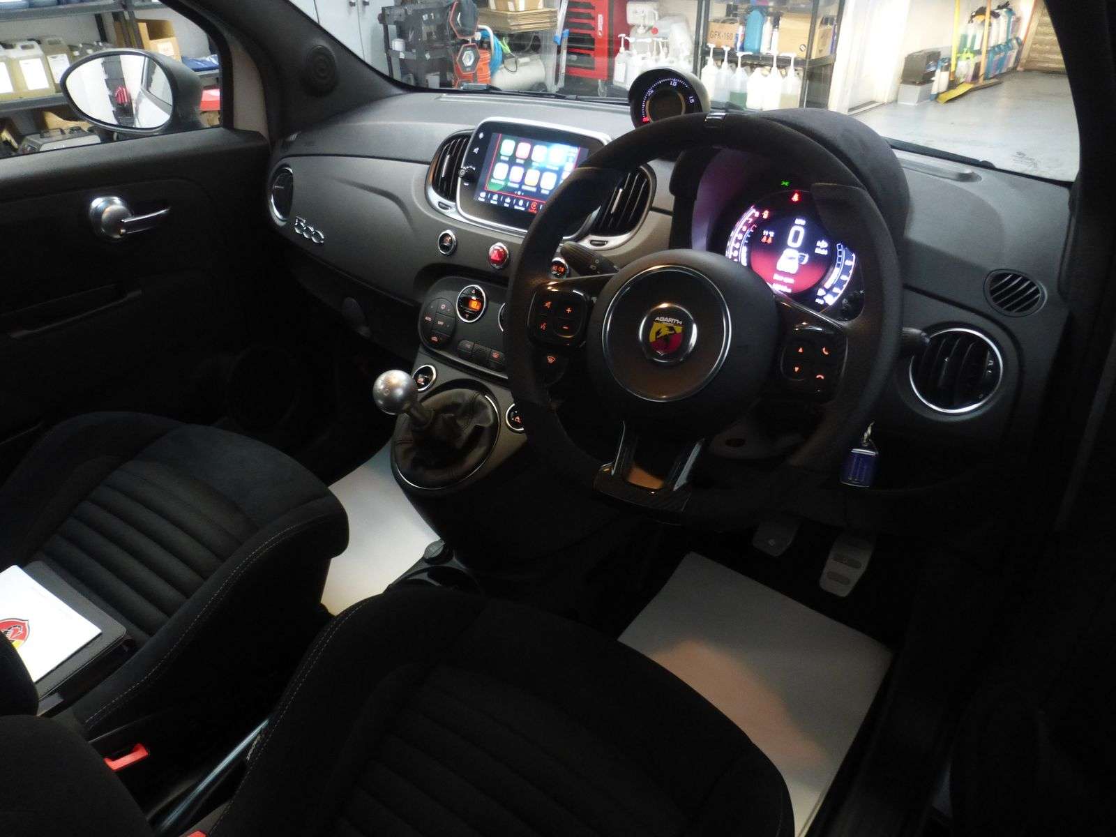 2022 ABARTH 595 2022 ABARTH 595