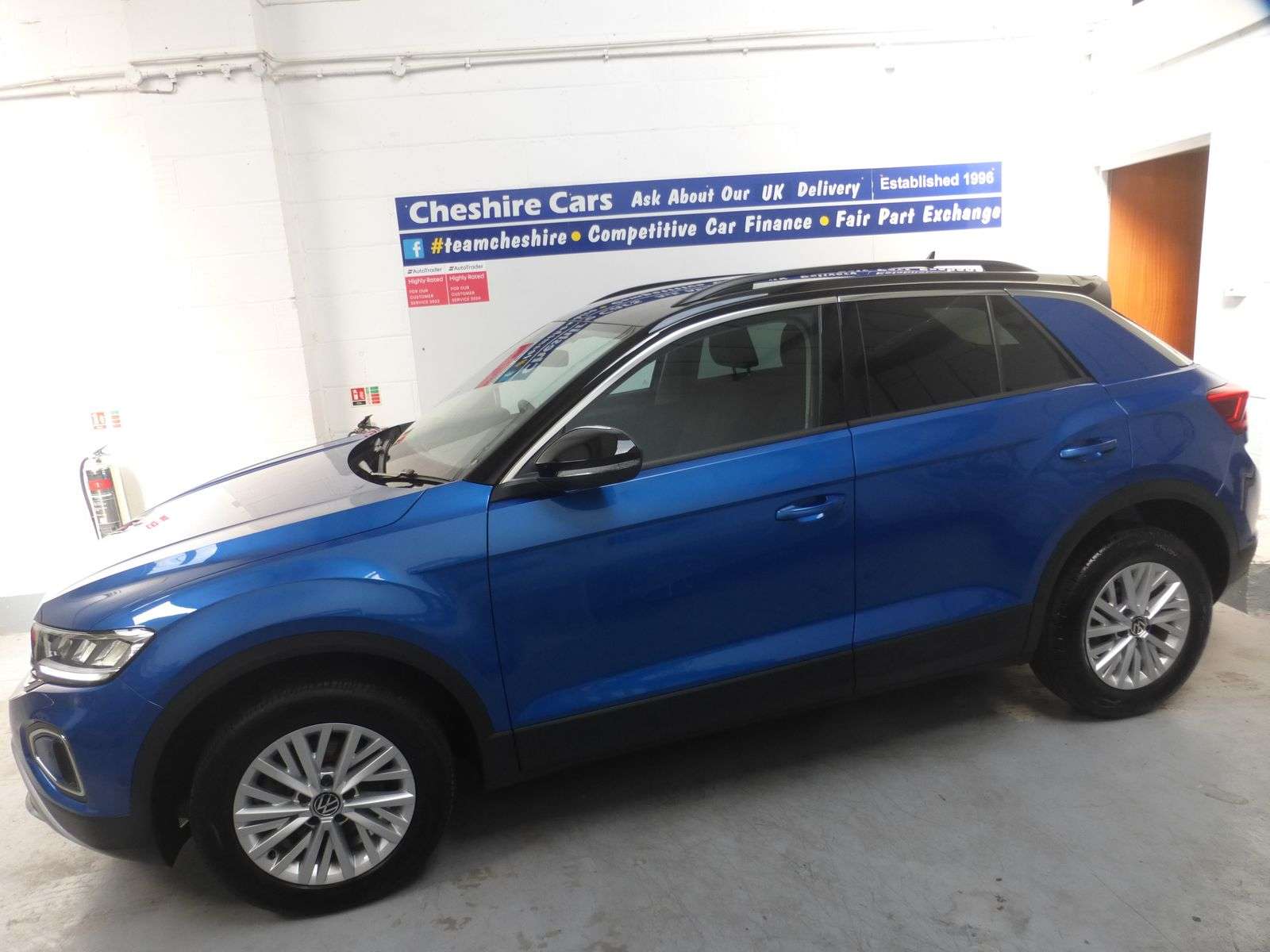 2023 VOLKSWAGEN T-ROC 2023 VOLKSWAGEN T-ROC
