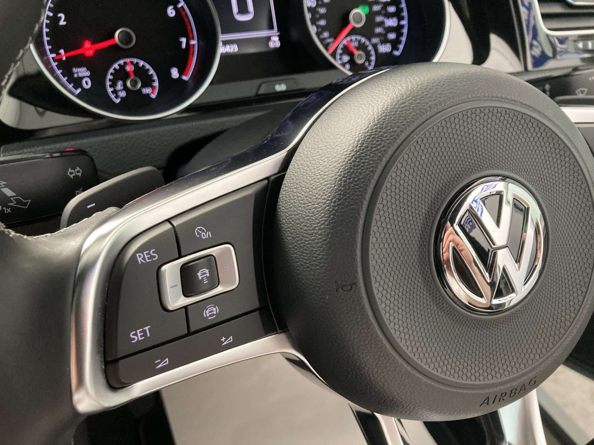 2018 VOLKSWAGEN GOLF 2018 VOLKSWAGEN GOLF