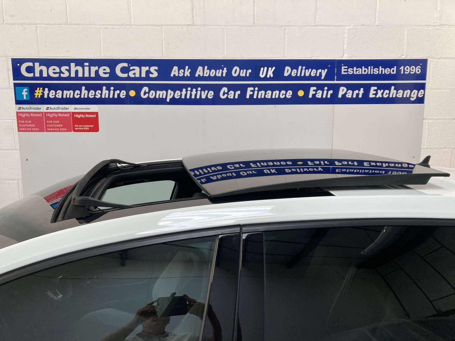 A 2018 VOLKSWAGEN GOLF 1.5 TSI EVO GPF R-Line Hatchback 5dr Petrol DSG Euro 6 (s/s) (150 ps) A 2018 VOLKSWAGEN GOLF 1.5 TSI EVO GPF R-Line Hatchback 5dr Petrol DSG Euro 6 (s/s) (150 ps)