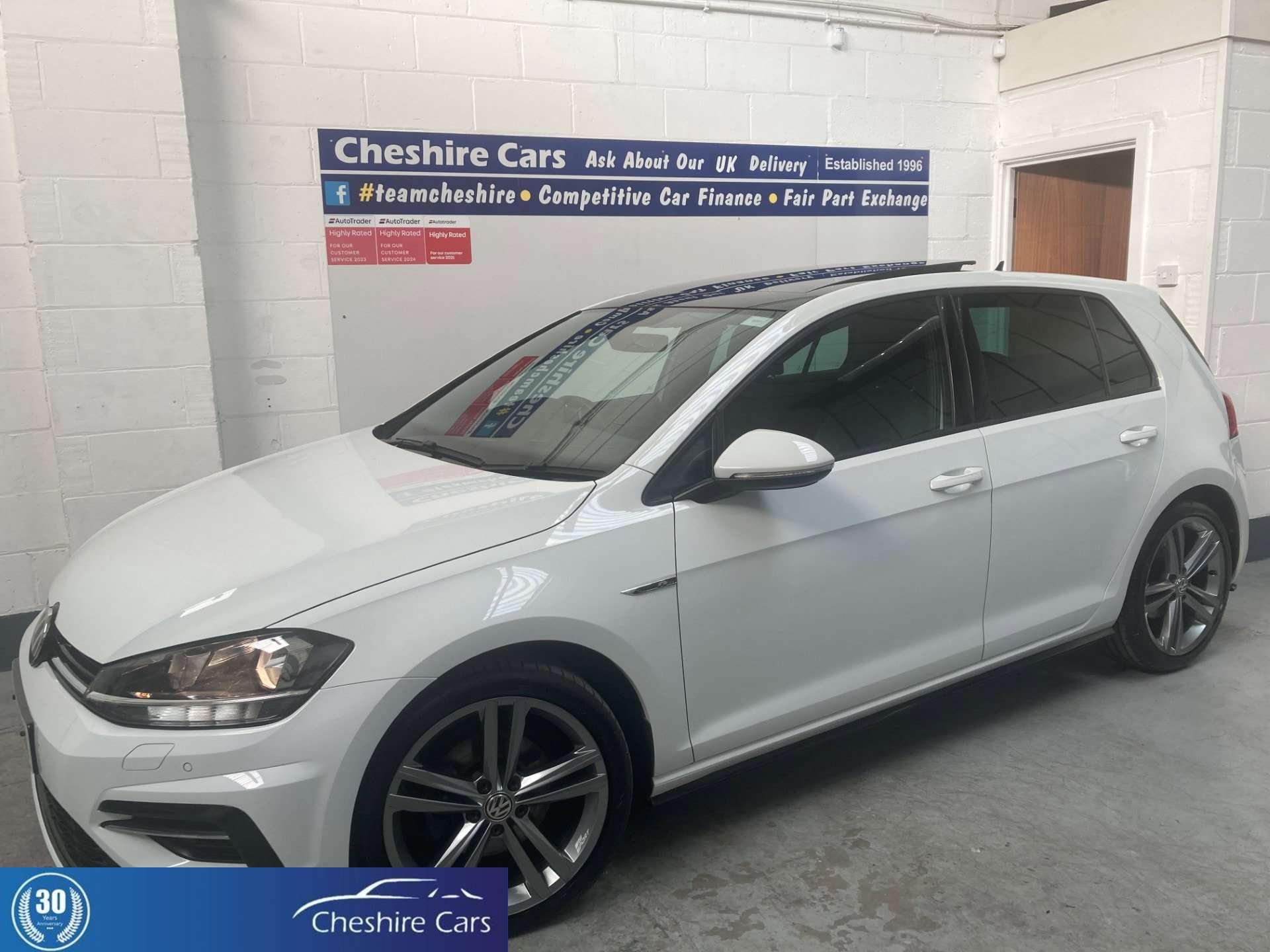A 2018 VOLKSWAGEN GOLF 1.5 TSI EVO GPF R-Line Hatchback 5dr Petrol DSG Euro 6 (s/s) (150 ps) A 2018 VOLKSWAGEN GOLF 1.5 TSI EVO GPF R-Line Hatchback 5dr Petrol DSG Euro 6 (s/s) (150 ps)