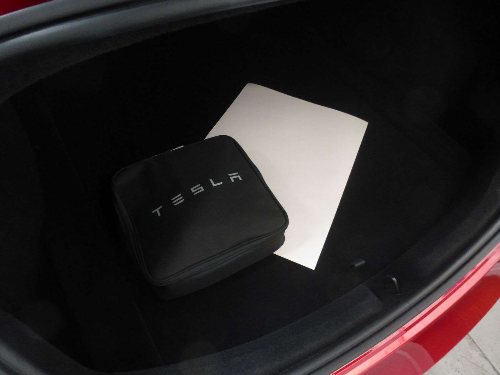 2024 TESLA MODEL 3 2024 TESLA MODEL 3