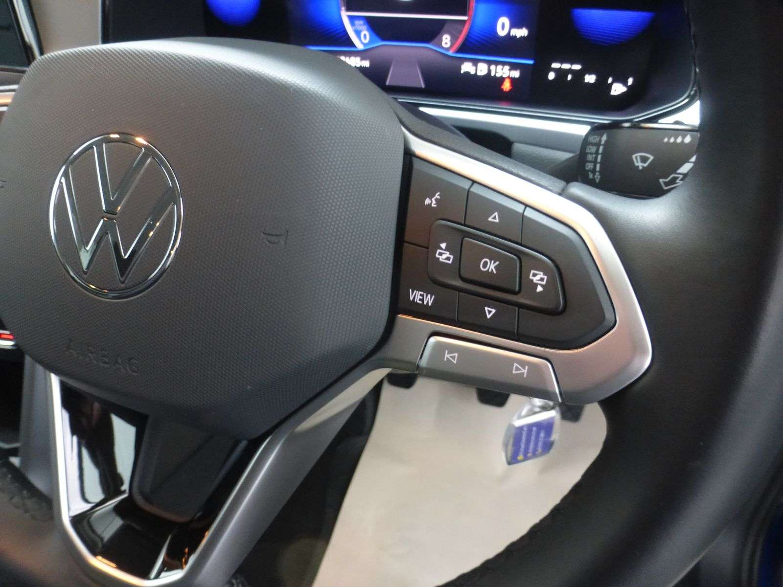 2023 VOLKSWAGEN T-ROC 2023 VOLKSWAGEN T-ROC