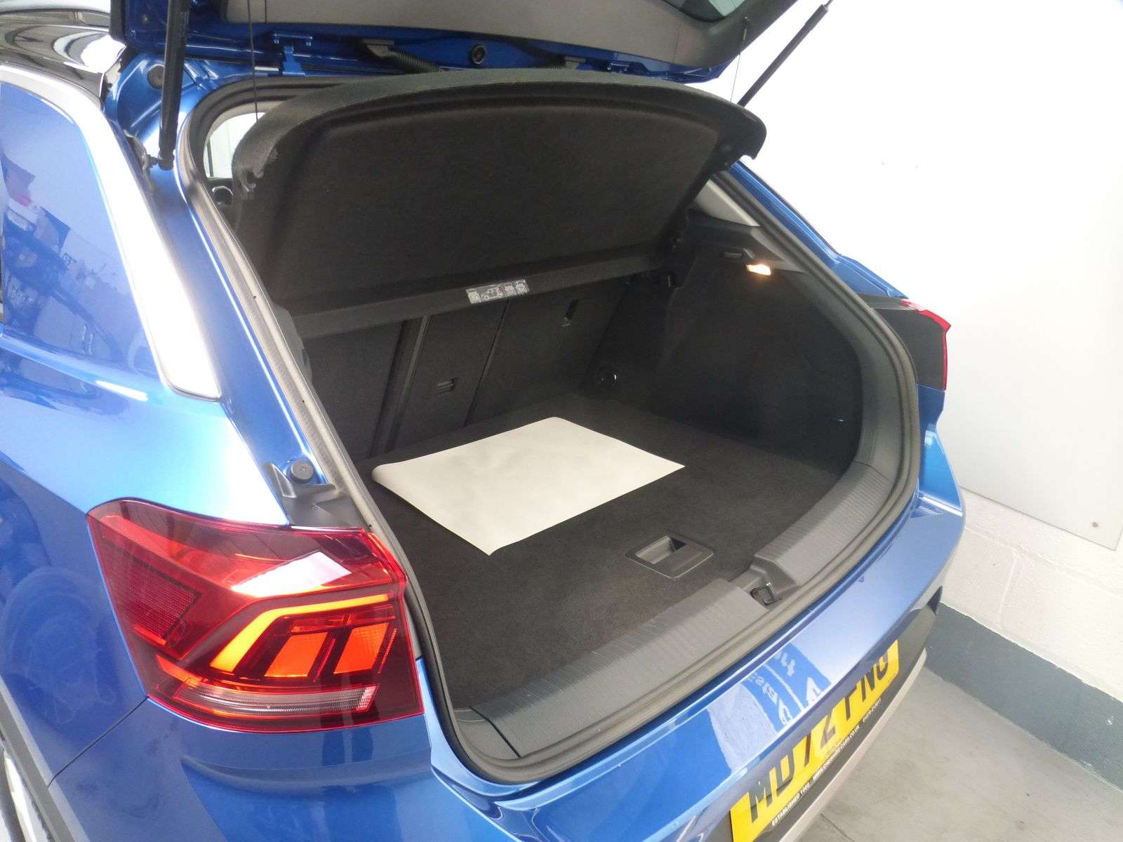 2023 VOLKSWAGEN T-ROC 2023 VOLKSWAGEN T-ROC