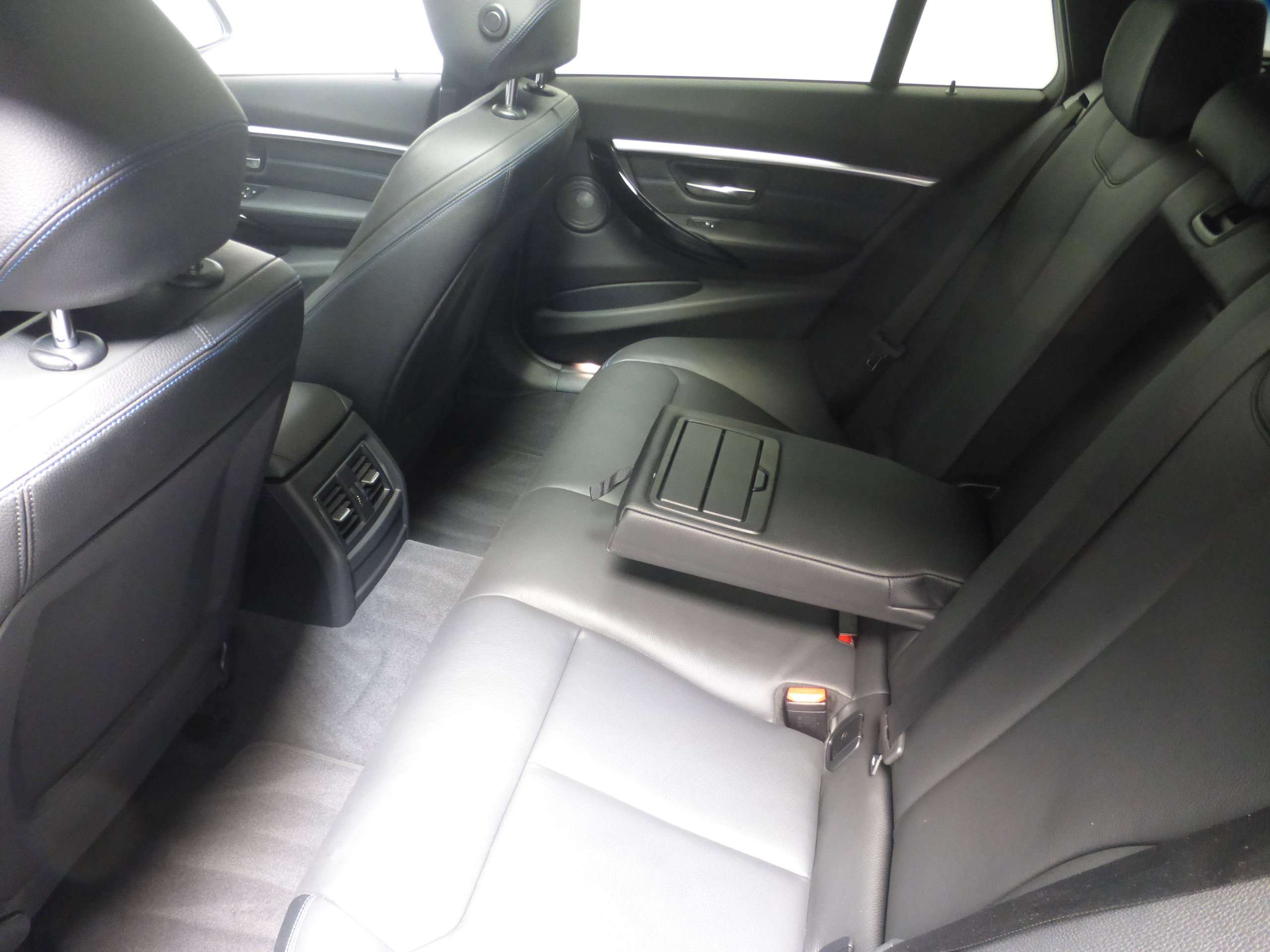 2017 BMW 3 SERIES 2017 BMW 3 SERIES