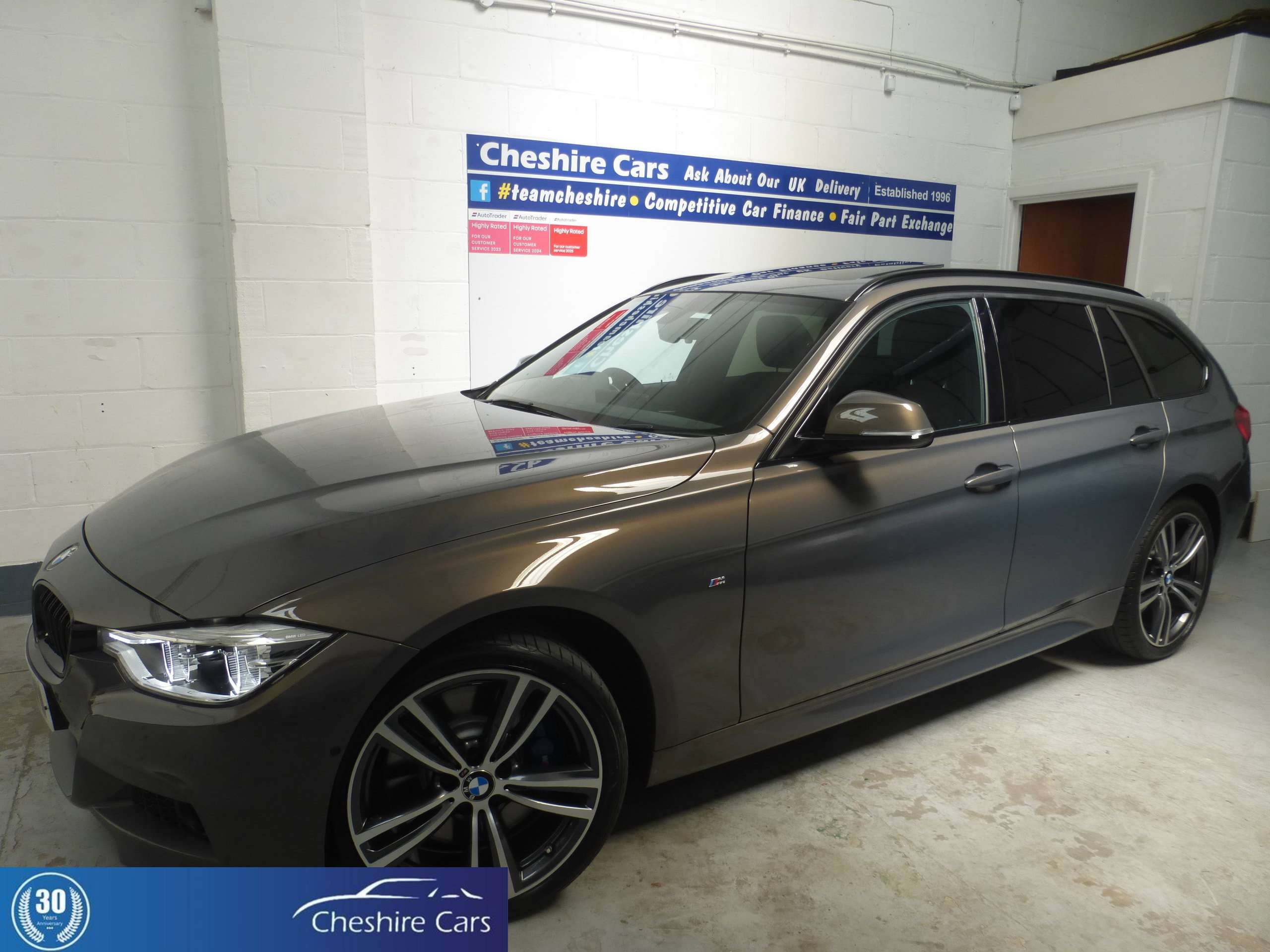 A 2017 BMW 3 SERIES 3.0 335d M Sport Touring 5dr Diesel Auto xDrive Euro 6 (s/s) (313 ps) A 2017 BMW 3 SERIES 3.0 335d M Sport Touring 5dr Diesel Auto xDrive Euro 6 (s/s) (313 ps)