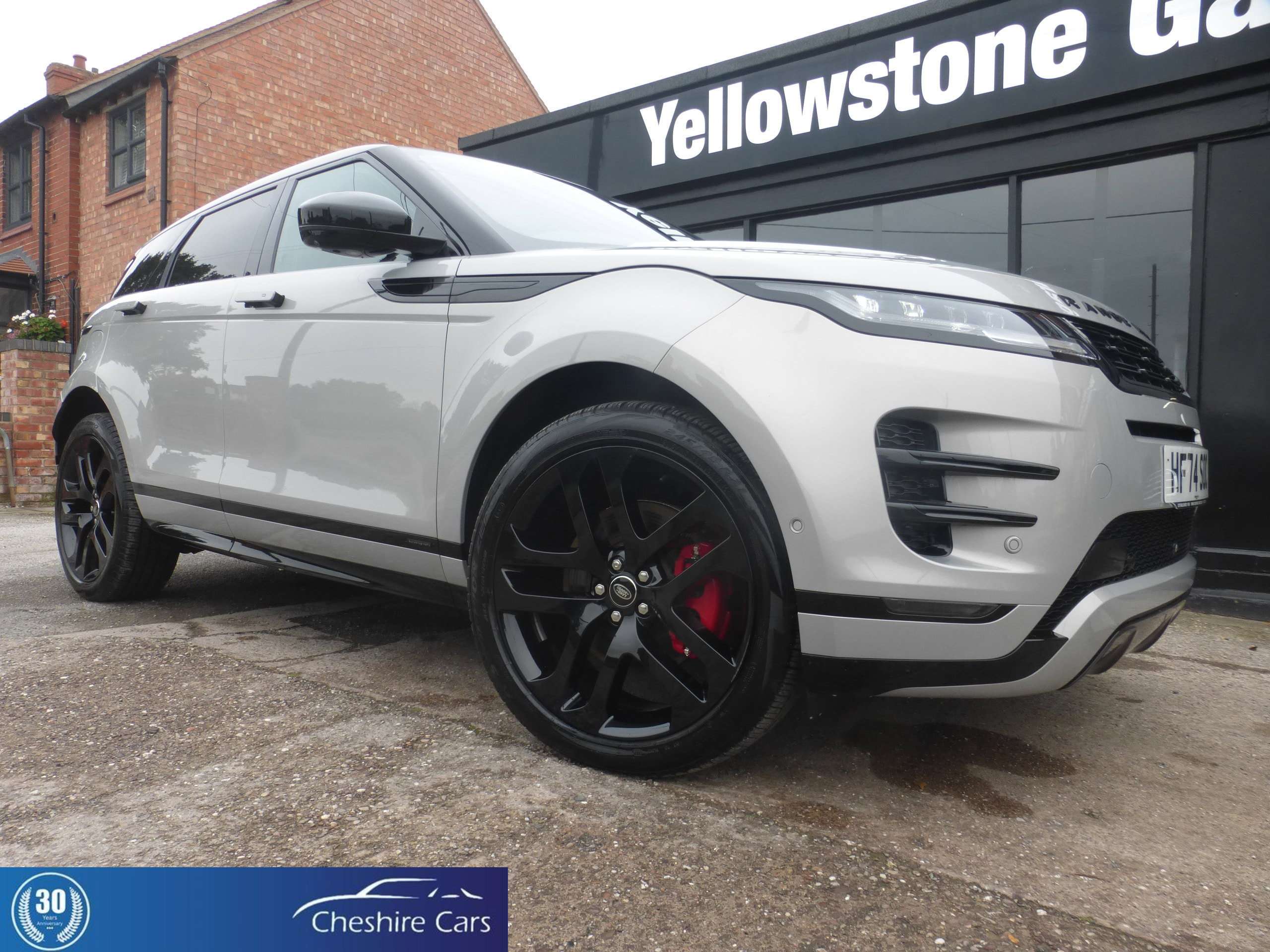 A 2024 LAND ROVER RANGE ROVER EVOQUE 2.0 D200 MHEV Autobiography SUV 5dr Diesel Auto 4WD Euro 6 (s/s) (204 ps) A 2024 LAND ROVER RANGE ROVER EVOQUE 2.0 D200 MHEV Autobiography SUV 5dr Diesel Auto 4WD Euro 6 (s/s) (204 ps)