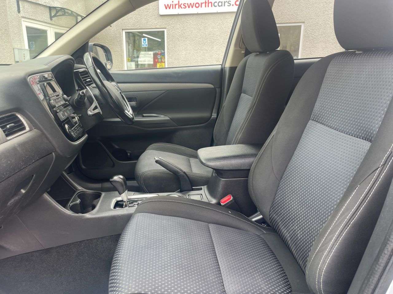 2017 MITSUBISHI OUTLANDER 2017 MITSUBISHI OUTLANDER