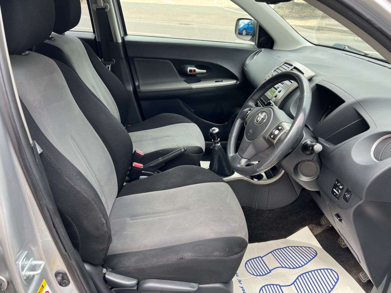 2010 TOYOTA URBAN CRUISER 2010 TOYOTA URBAN CRUISER