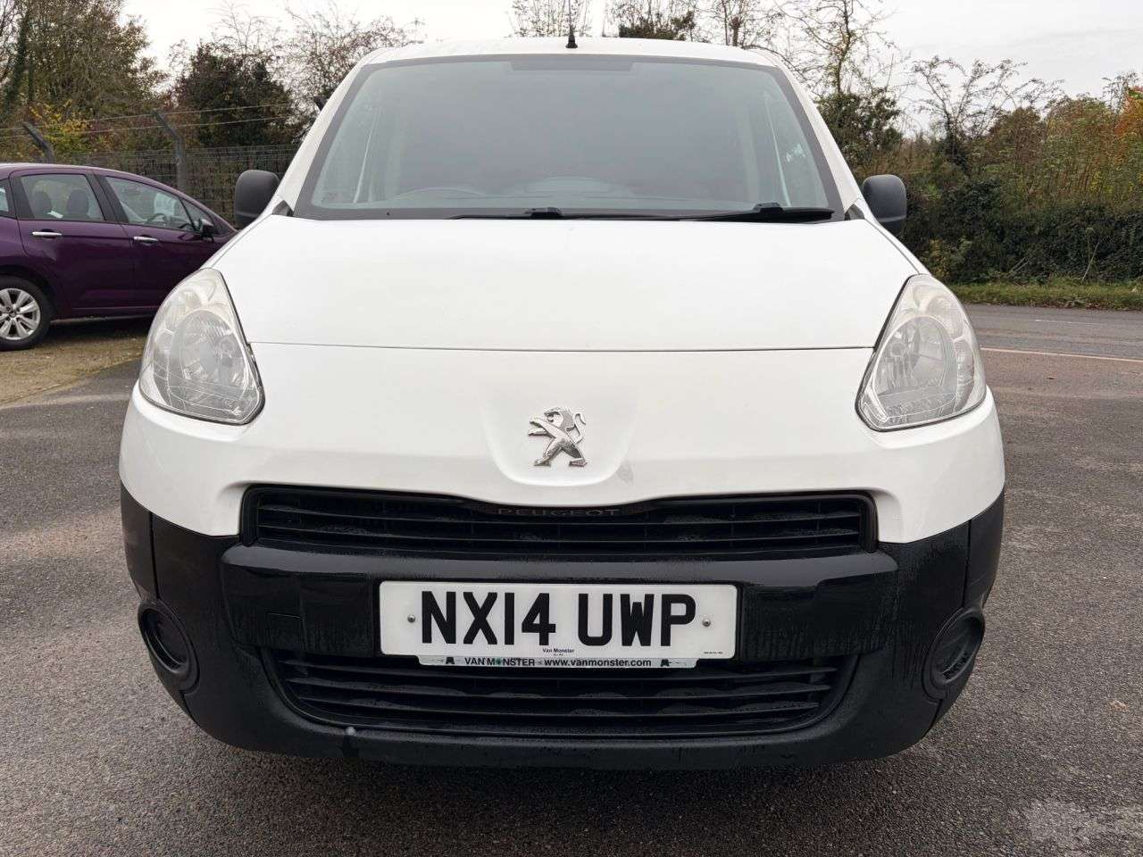 A 2014 PEUGEOT PARTNER 1.6 HDi 850 S Panel Van 4dr Diesel Manual L1, 15 SERVICE STAMPS, FSH, 2 KEY A 2014 PEUGEOT PARTNER 1.6 HDi 850 S Panel Van 4dr Diesel Manual L1, 15 SERVICE STAMPS, FSH, 2 KEY