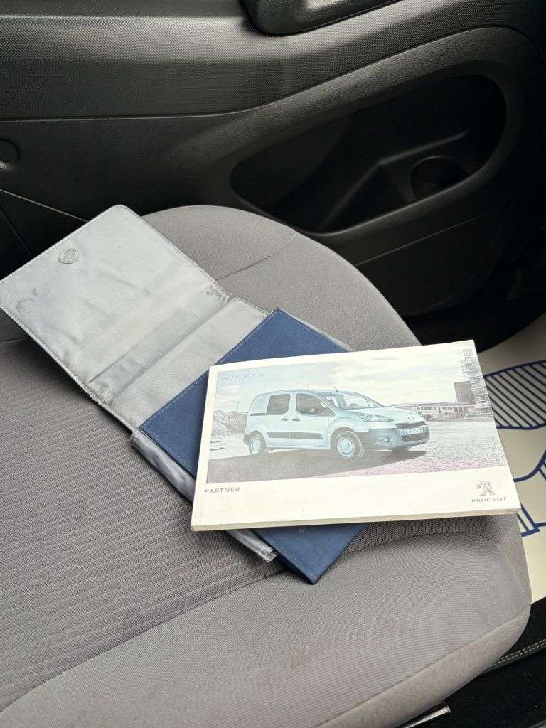 2014 PEUGEOT PARTNER 2014 PEUGEOT PARTNER