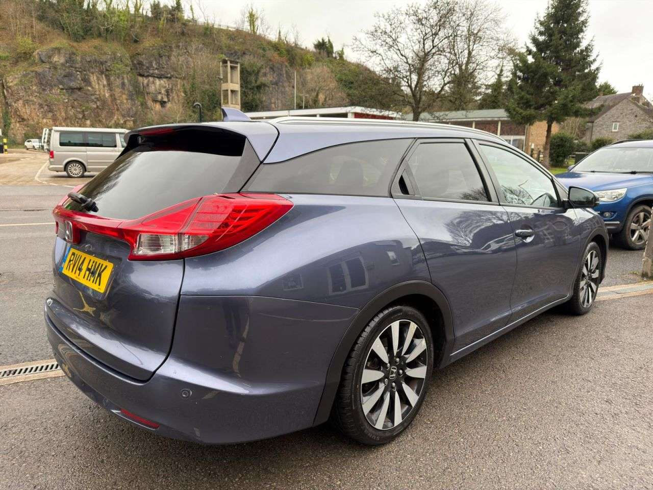 A 2014 HONDA CIVIC 1.6 i-DTEC SR Tourer 5dr Diesel Manual Euro 5*FSH 10 STAMPS*LEATHER* *FSH*L A 2014 HONDA CIVIC 1.6 i-DTEC SR Tourer 5dr Diesel Manual Euro 5*FSH 10 STAMPS*LEATHER* *FSH*L