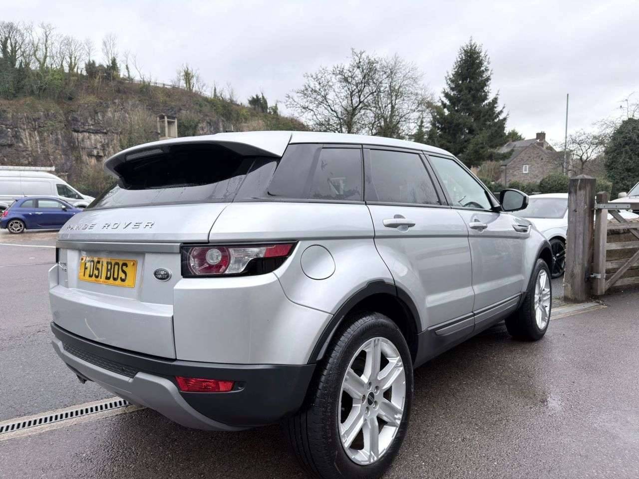 A 2014 LAND ROVER RANGE ROVER EVOQUE 2.2 eD4 Pure SUV 5dr Diesel Manual FWD *FSH*TMING BELT & CLUTCH DONE* *FSH* A 2014 LAND ROVER RANGE ROVER EVOQUE 2.2 eD4 Pure SUV 5dr Diesel Manual FWD *FSH*TMING BELT & CLUTCH DONE* *FSH*