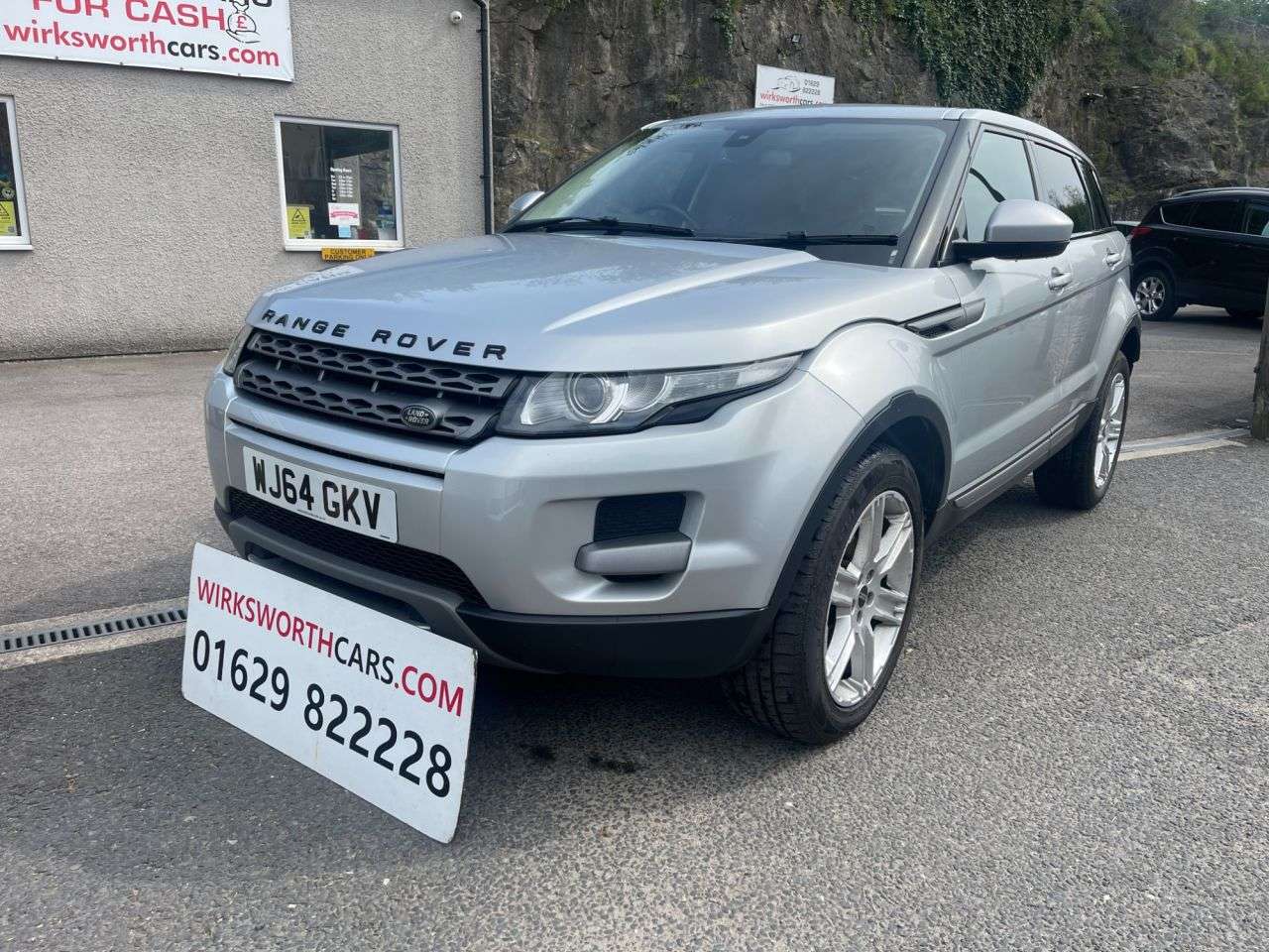 A 2014 LAND ROVER RANGE ROVER EVOQUE 2.2 eD4 Pure SUV 5dr Diesel Manual FWD *FSH*TMING BELT & CLUTCH DONE* *FSH* A 2014 LAND ROVER RANGE ROVER EVOQUE 2.2 eD4 Pure SUV 5dr Diesel Manual FWD *FSH*TMING BELT & CLUTCH DONE* *FSH*