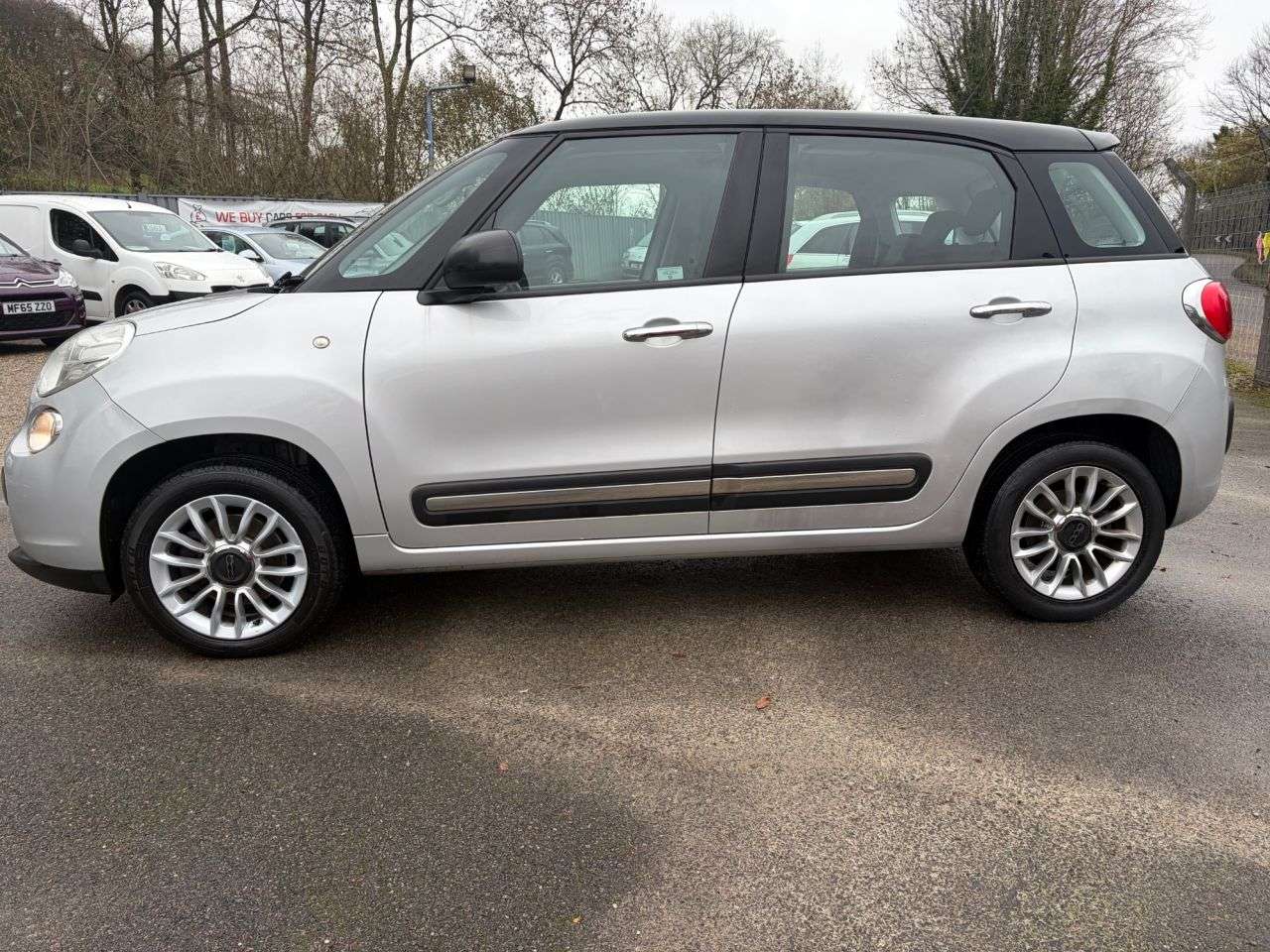 2013 FIAT 500L 2013 FIAT 500L