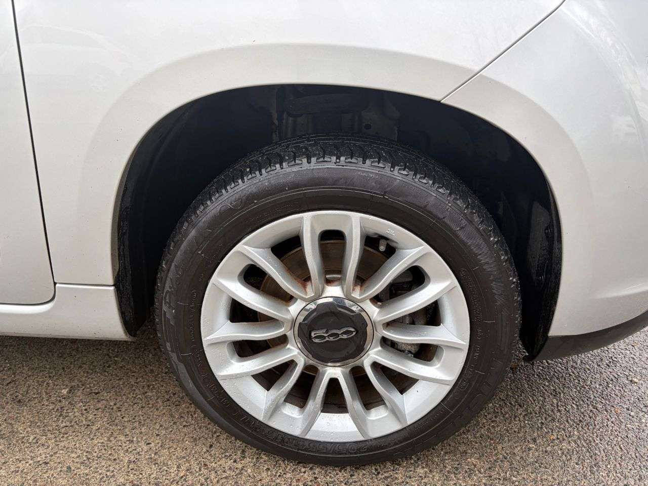 2013 FIAT 500L 2013 FIAT 500L