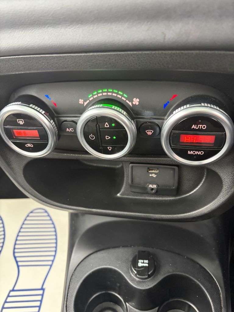 2013 FIAT 500L 2013 FIAT 500L