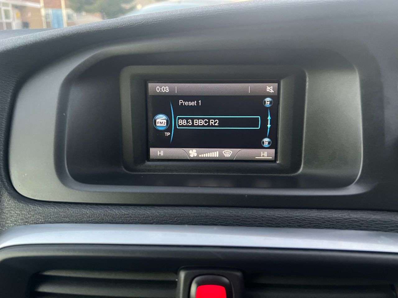 2016 VOLVO V40 2016 VOLVO V40