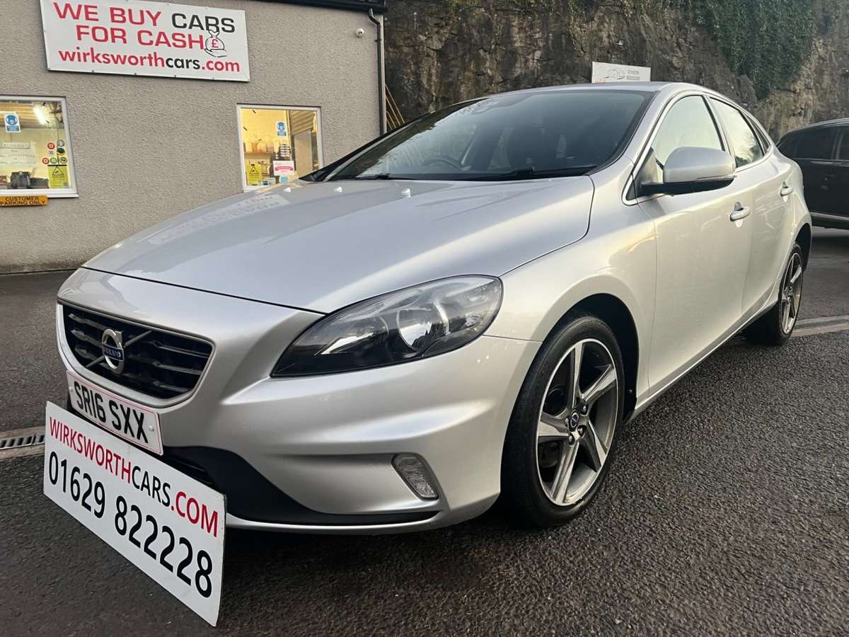 Check out this Volvo V40 2016 Diesel Manual