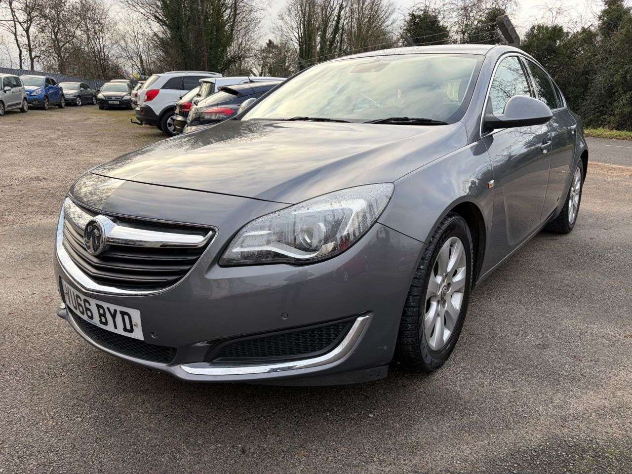 A 2017 VAUXHALL INSIGNIA 1.6 CDTi ecoFLEX Tech Line Hatchback 5dr Diesel Euro 6*HISTORY*£20 R/TAX* * A 2017 VAUXHALL INSIGNIA 1.6 CDTi ecoFLEX Tech Line Hatchback 5dr Diesel Euro 6*HISTORY*£20 R/TAX* *