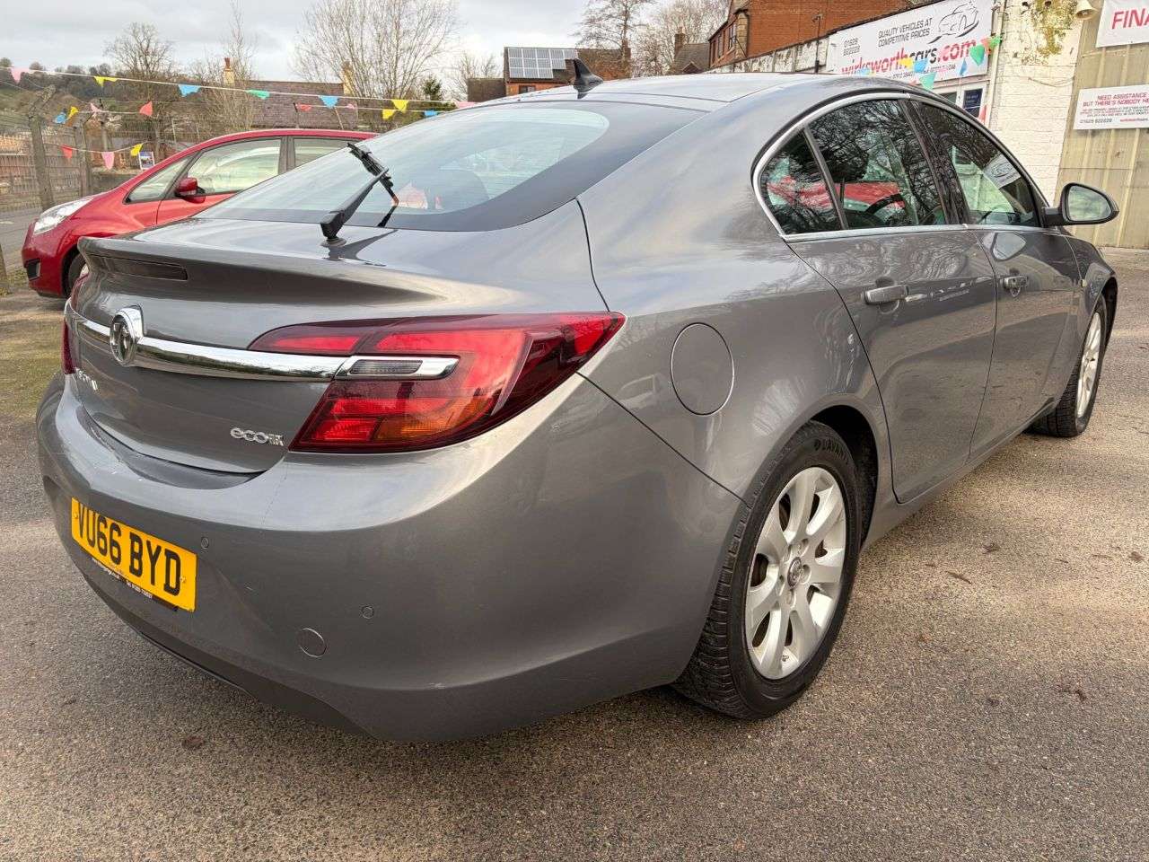 A 2017 VAUXHALL INSIGNIA 1.6 CDTi ecoFLEX Tech Line Hatchback 5dr Diesel Euro 6*HISTORY*£20 R/TAX* * A 2017 VAUXHALL INSIGNIA 1.6 CDTi ecoFLEX Tech Line Hatchback 5dr Diesel Euro 6*HISTORY*£20 R/TAX* *