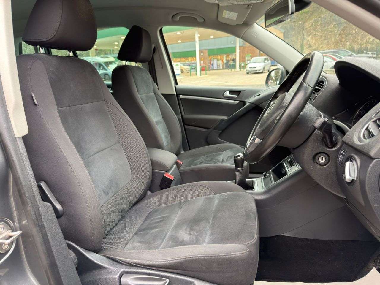 2015 VOLKSWAGEN TIGUAN 2015 VOLKSWAGEN TIGUAN